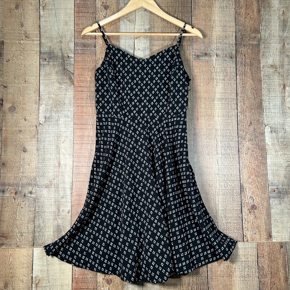 Old Navy Black White Geometric Rayon Sun Dress Smocked Back Side Zip Large L